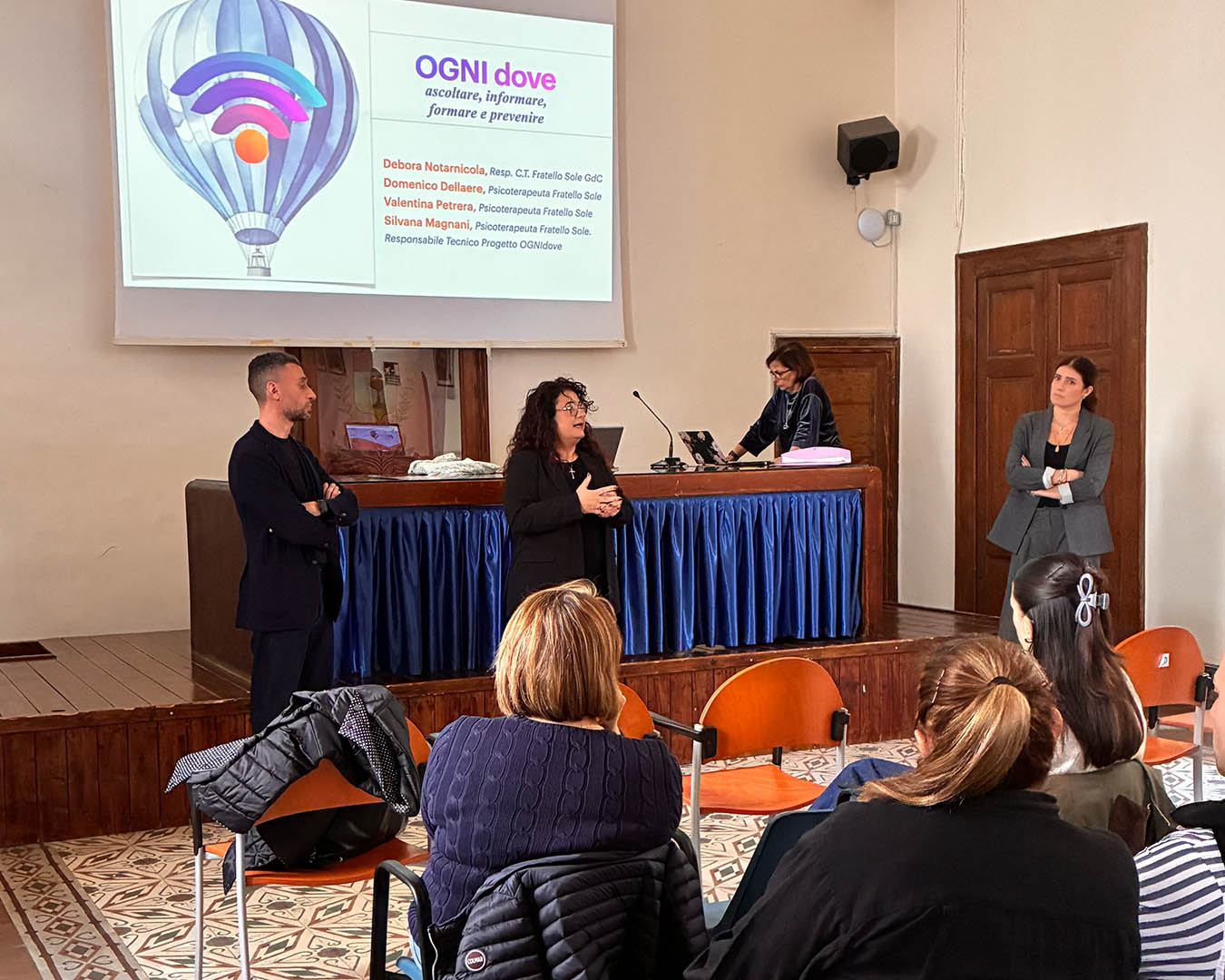 conferenza OGNIDOVE Puglia2_0000s_0002_IMG_5612